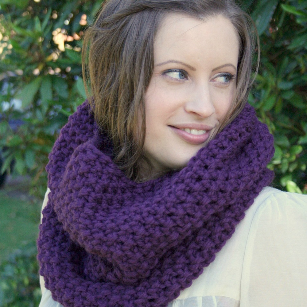 Chunky Cowl Snood In Purple - Hand Knitted - Merino Wool